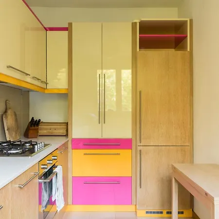 Bright And Comfortable Flat In Central アパート ミラノ